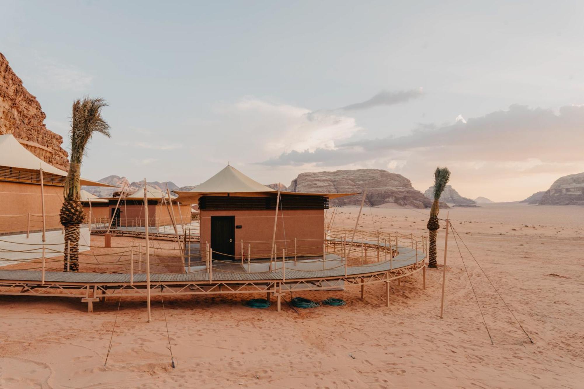 Valley Resort Wadi Rum Exterior photo